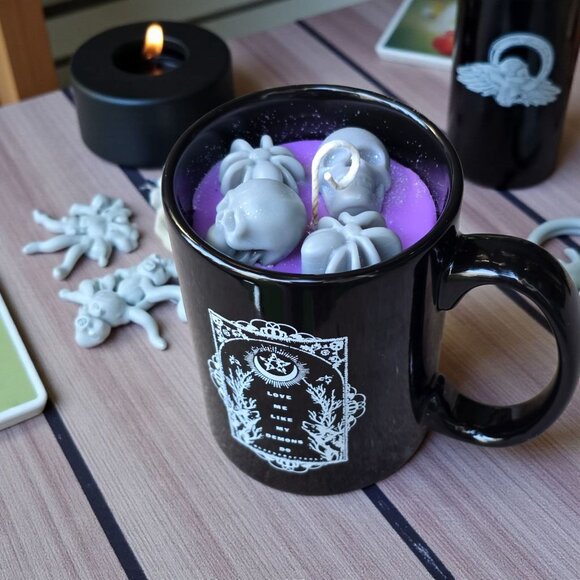 Handmade ✦ BlackCraft Cult Mug Candle ✦ Brandy Cinnamon Soy Wax Skull Spider NWT - Picture 6 of 6